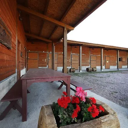 Alloggio per agriturismo Tenuta Ponziani Wine Resort&spa Morrano